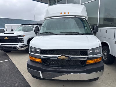 2025 Chevrolet Express Cutaway 3500 1WT