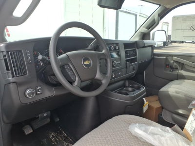 2025 Chevrolet Express Cutaway 3500 1WT