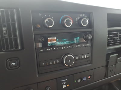 2025 Chevrolet Express Cutaway 3500 1WT