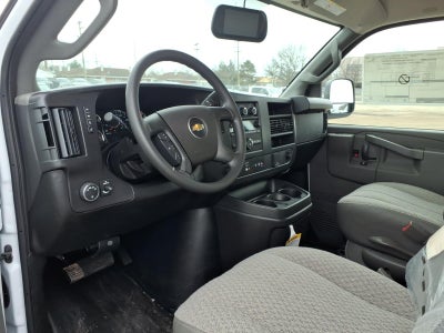 2025 Chevrolet Express Cutaway 3500 1WT