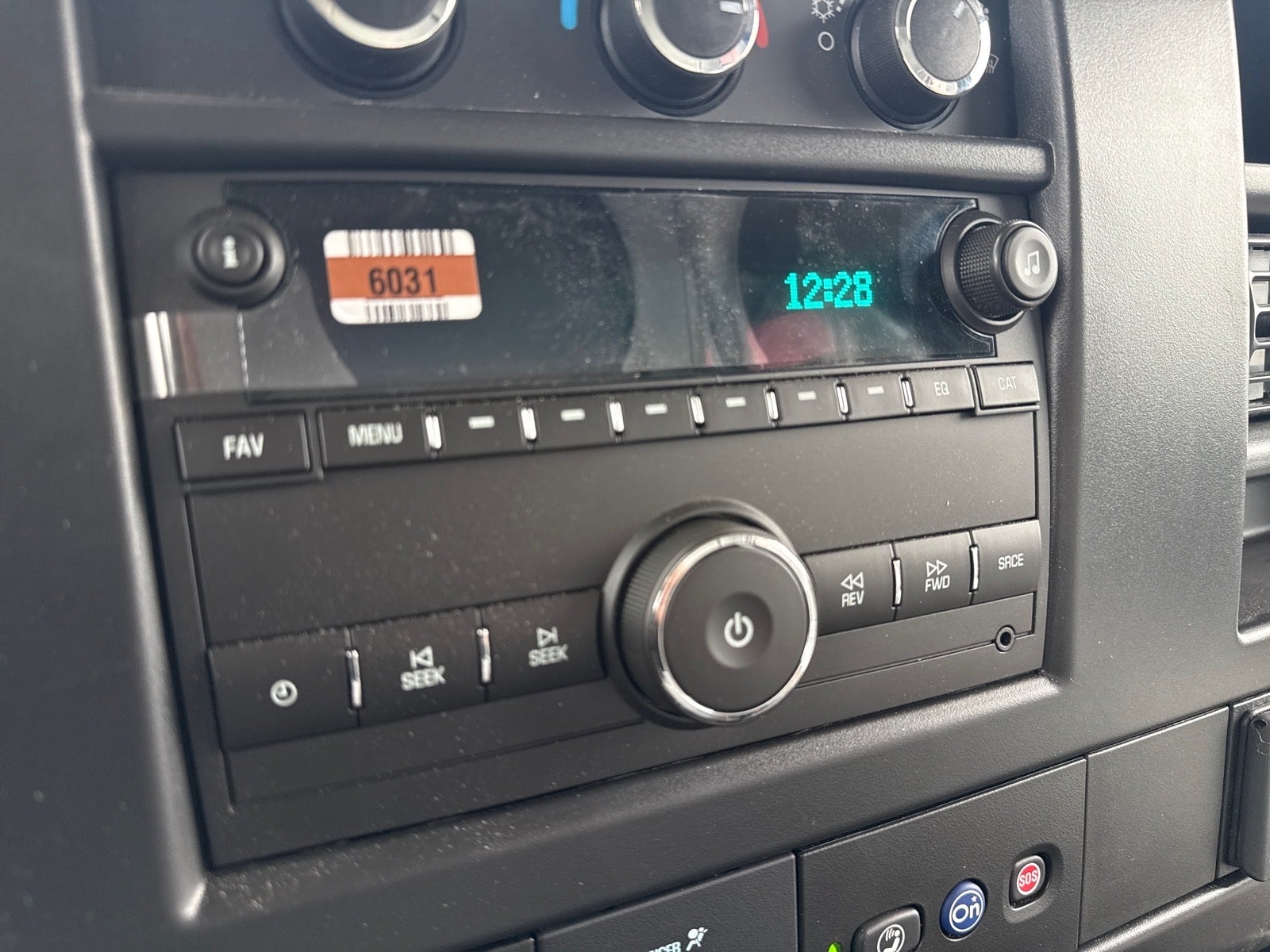 2025 Chevrolet Express Cutaway 3500 1WT