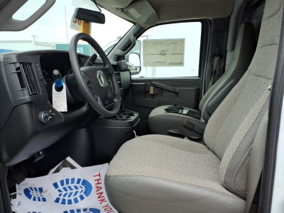 2024 Chevrolet Express Cutaway 3500 1WT