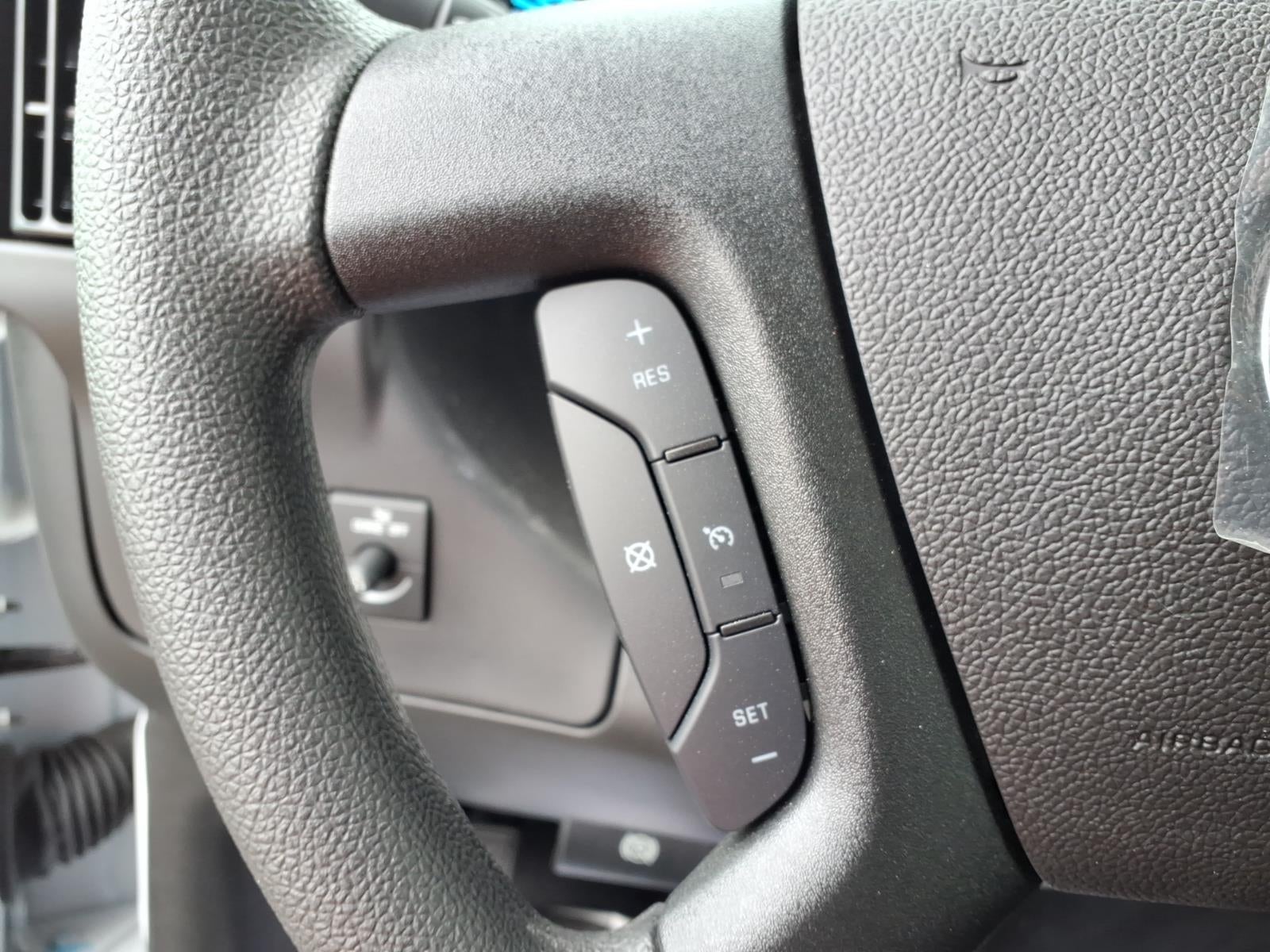 2024 Chevrolet Express Cutaway 3500 1WT