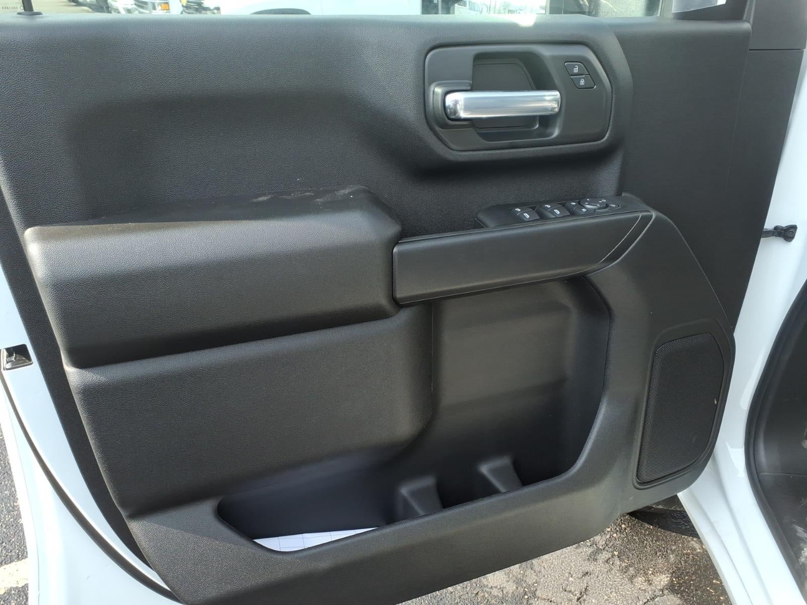 2024 Chevrolet Express Cutaway 3500 1WT