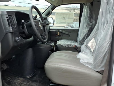 2026 Chevrolet Express Cutaway 3500 1WT