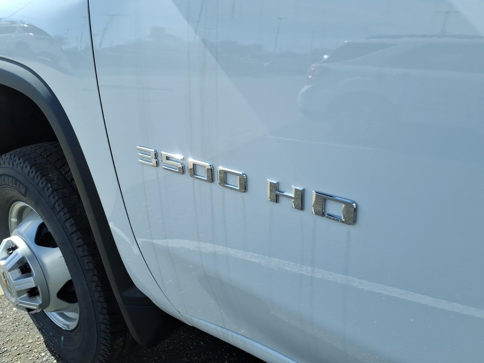 2025 Chevrolet Silverado 3500 HD Chassis Cab Work Truck