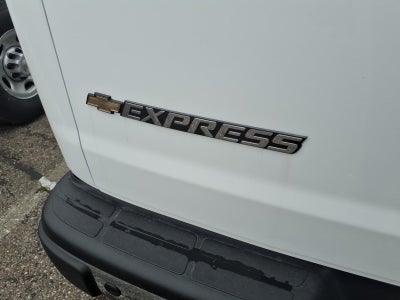 2025 Chevrolet Express Cargo WT