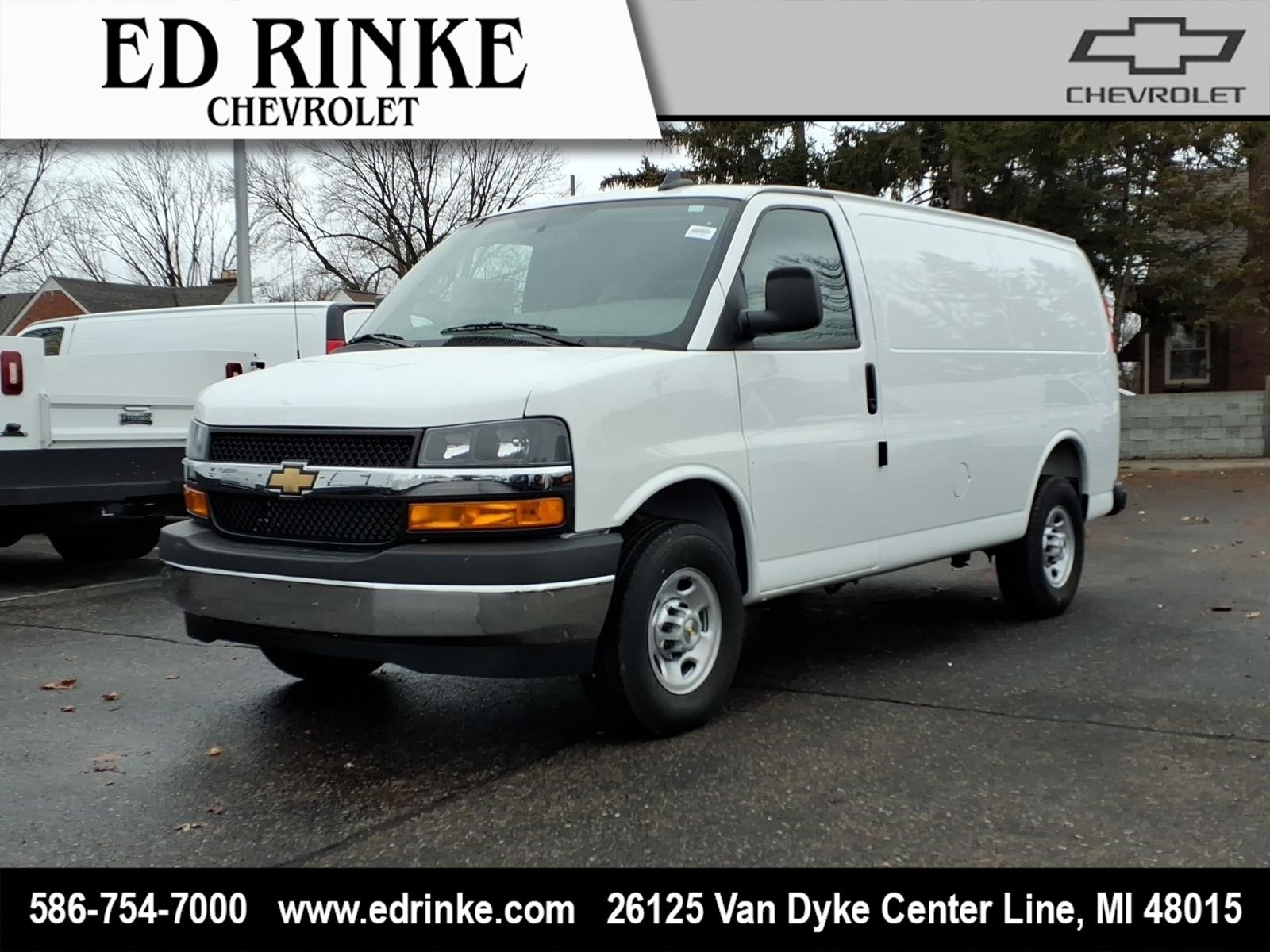 2025 Chevrolet Express Cargo WT