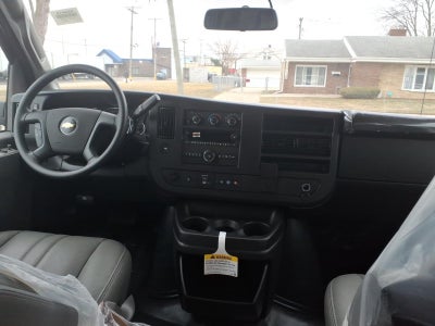 2025 Chevrolet Express Cargo WT