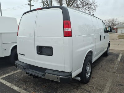 2025 Chevrolet Express Cargo WT