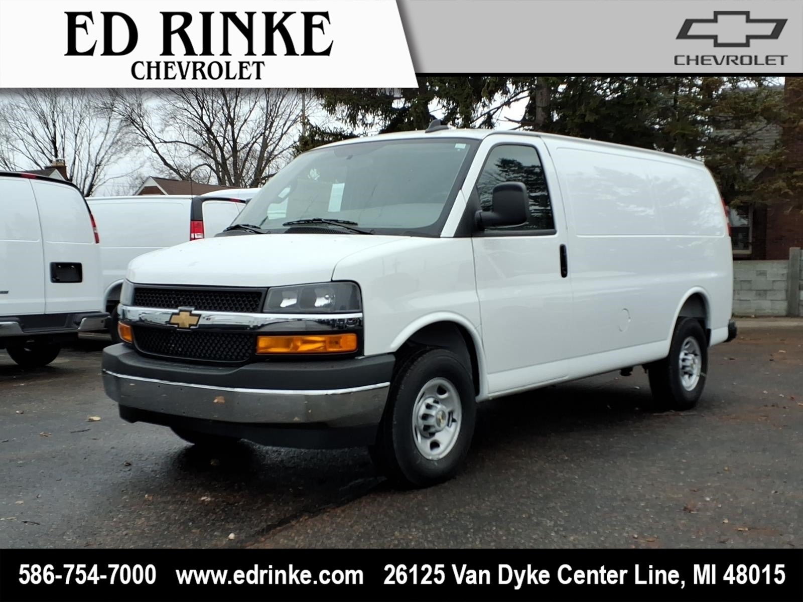 2025 Chevrolet Express Cargo WT