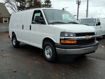 2025 Chevrolet Express Cargo WT