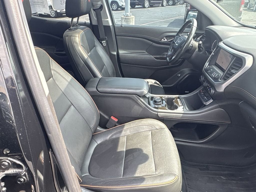 2020 GMC Acadia AT4