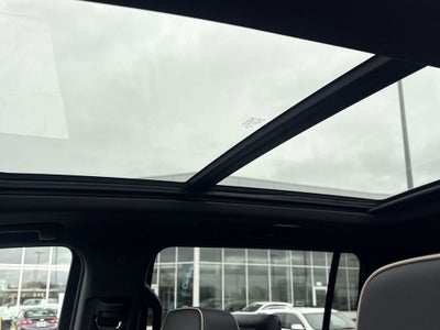 2024 GMC Yukon XL SLT