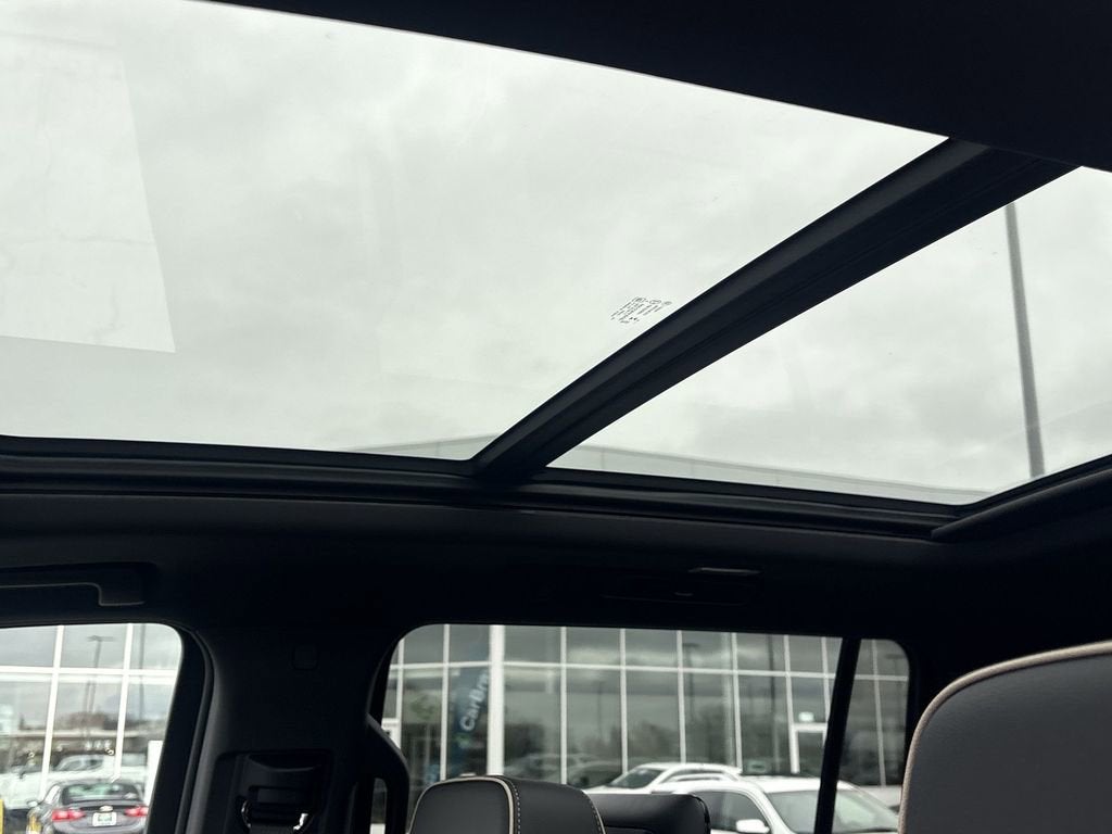 2024 GMC Yukon XL SLT