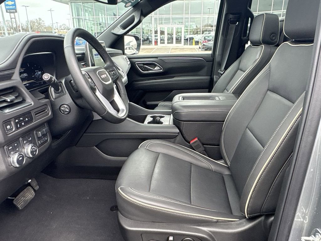 2024 GMC Yukon XL SLT