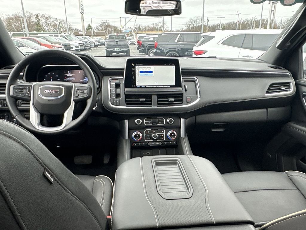 2024 GMC Yukon XL SLT