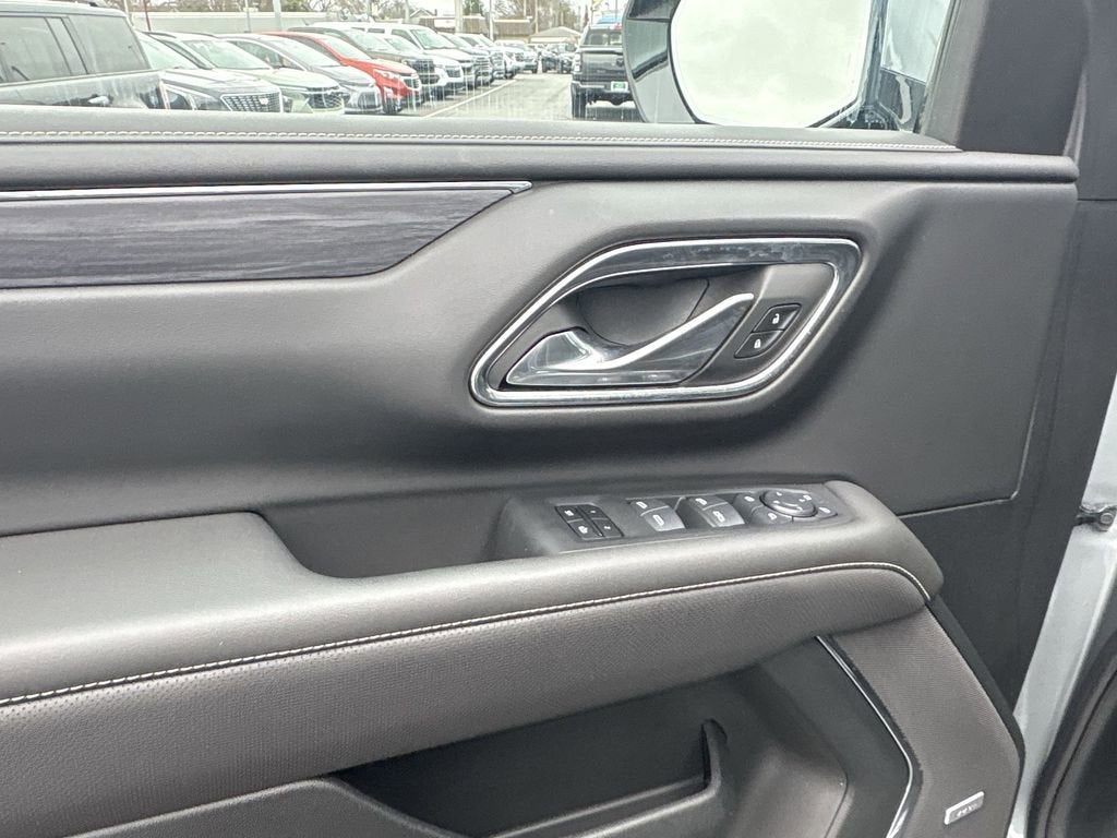 2024 GMC Yukon XL SLT