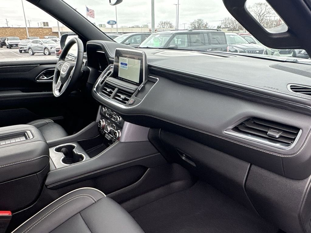 2024 GMC Yukon XL SLT