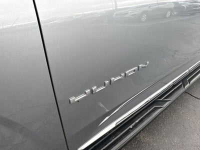 2024 GMC Yukon XL SLT