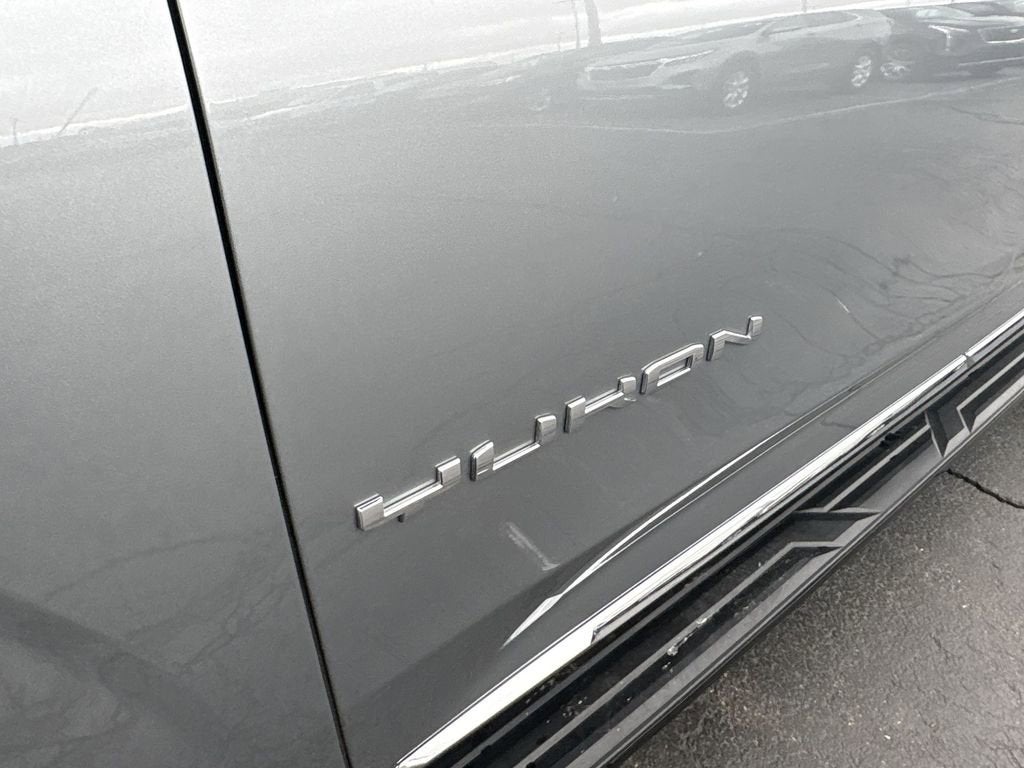 2024 GMC Yukon XL SLT