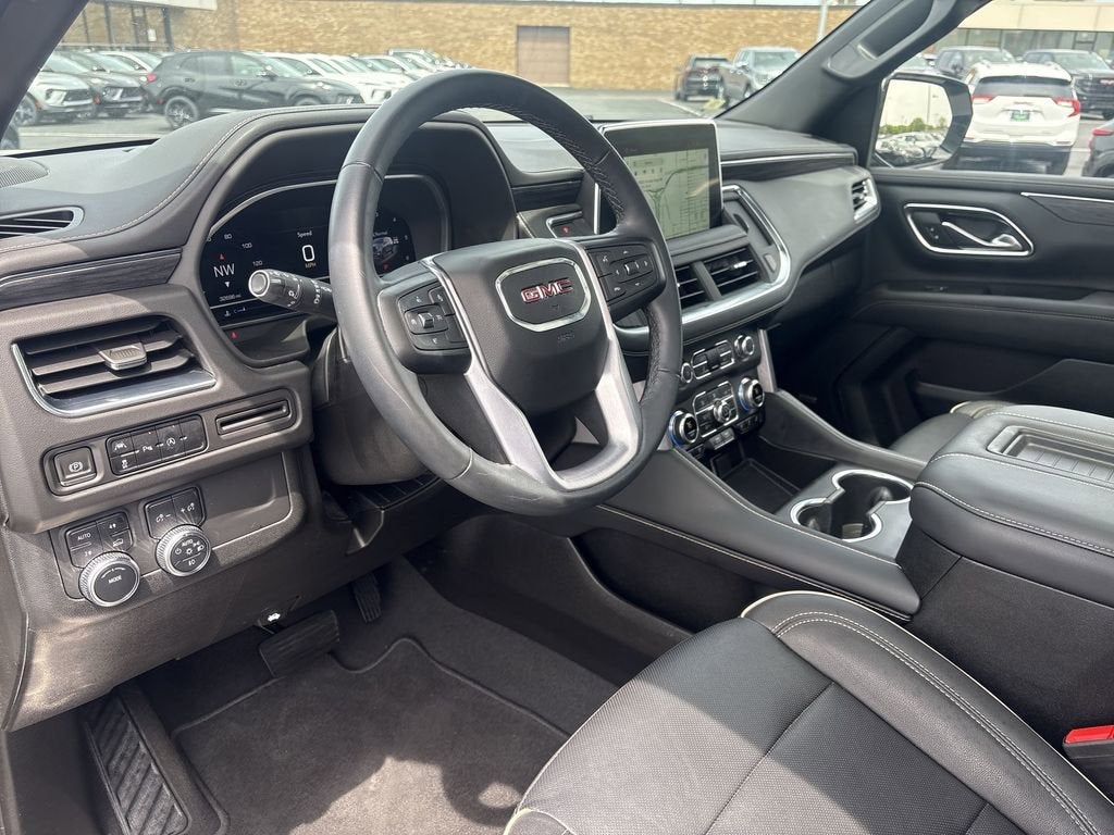 2023 GMC Yukon XL SLT