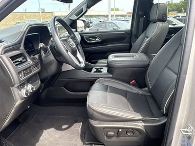 2023 GMC Yukon XL SLT