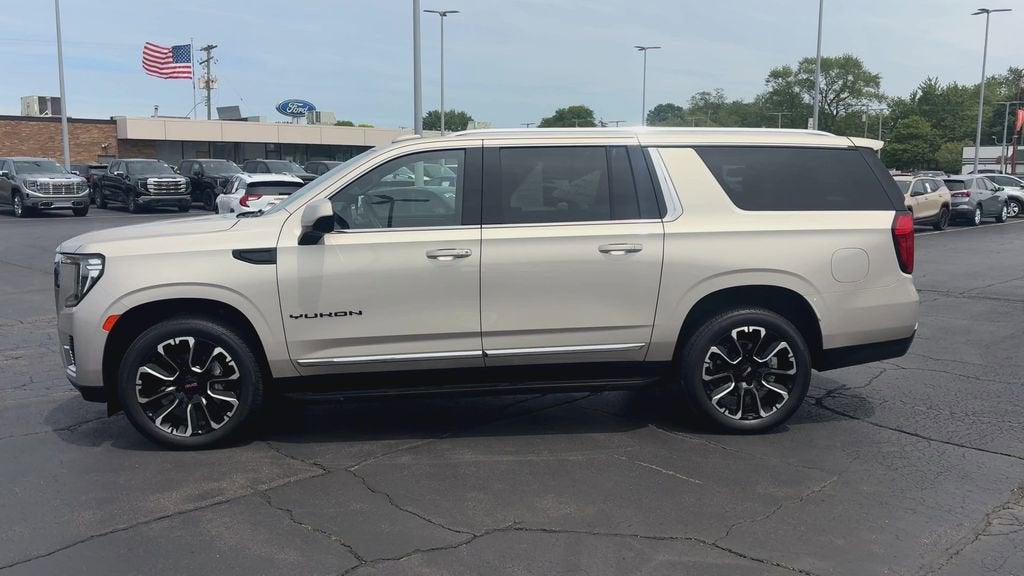 2023 GMC Yukon XL SLT
