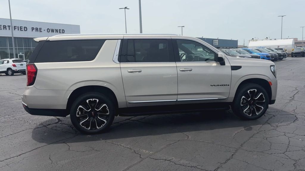 2023 GMC Yukon XL SLT