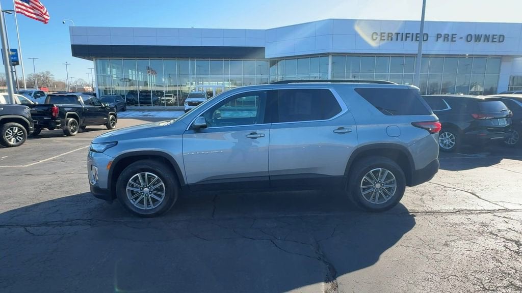 2023 Chevrolet Traverse LT Leather