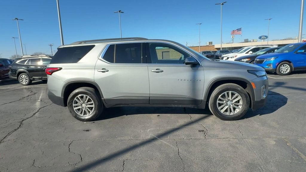 2023 Chevrolet Traverse LT Leather