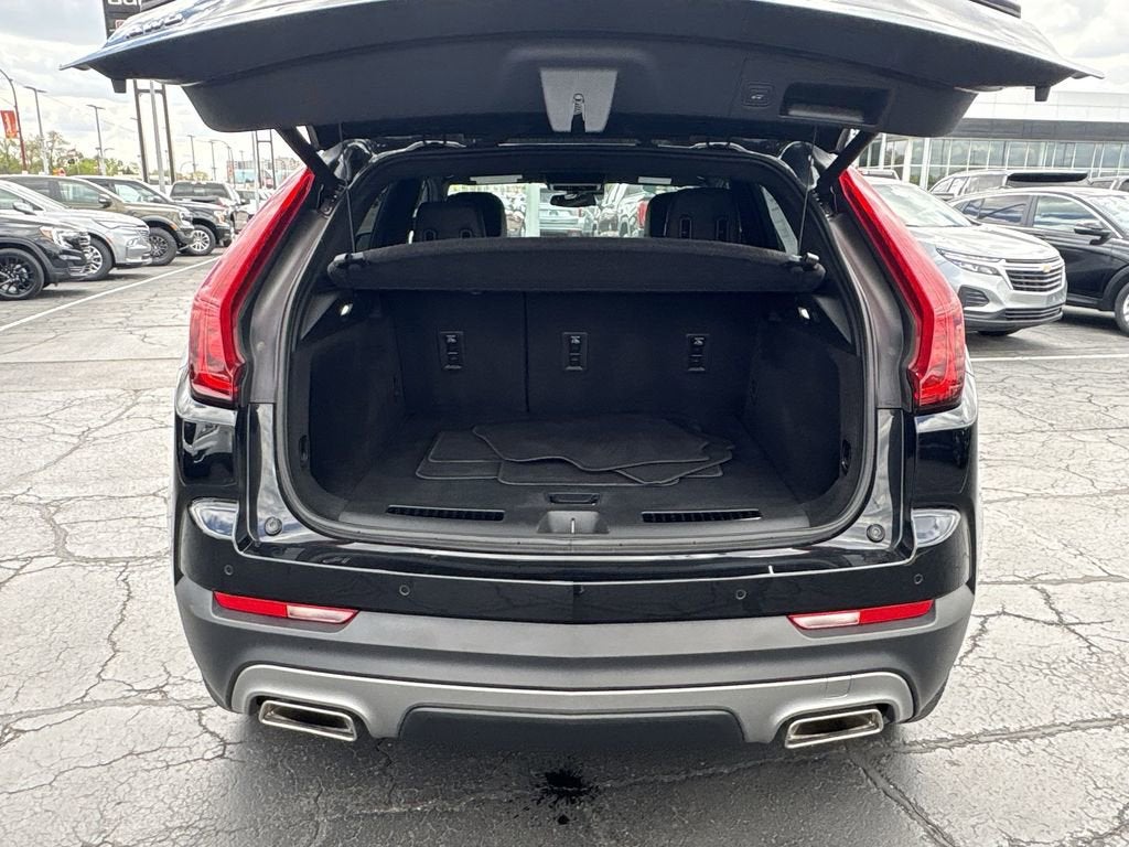 2023 Cadillac XT4 Premium Luxury