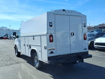 2026 Chevrolet Express Cutaway 3500 1WT