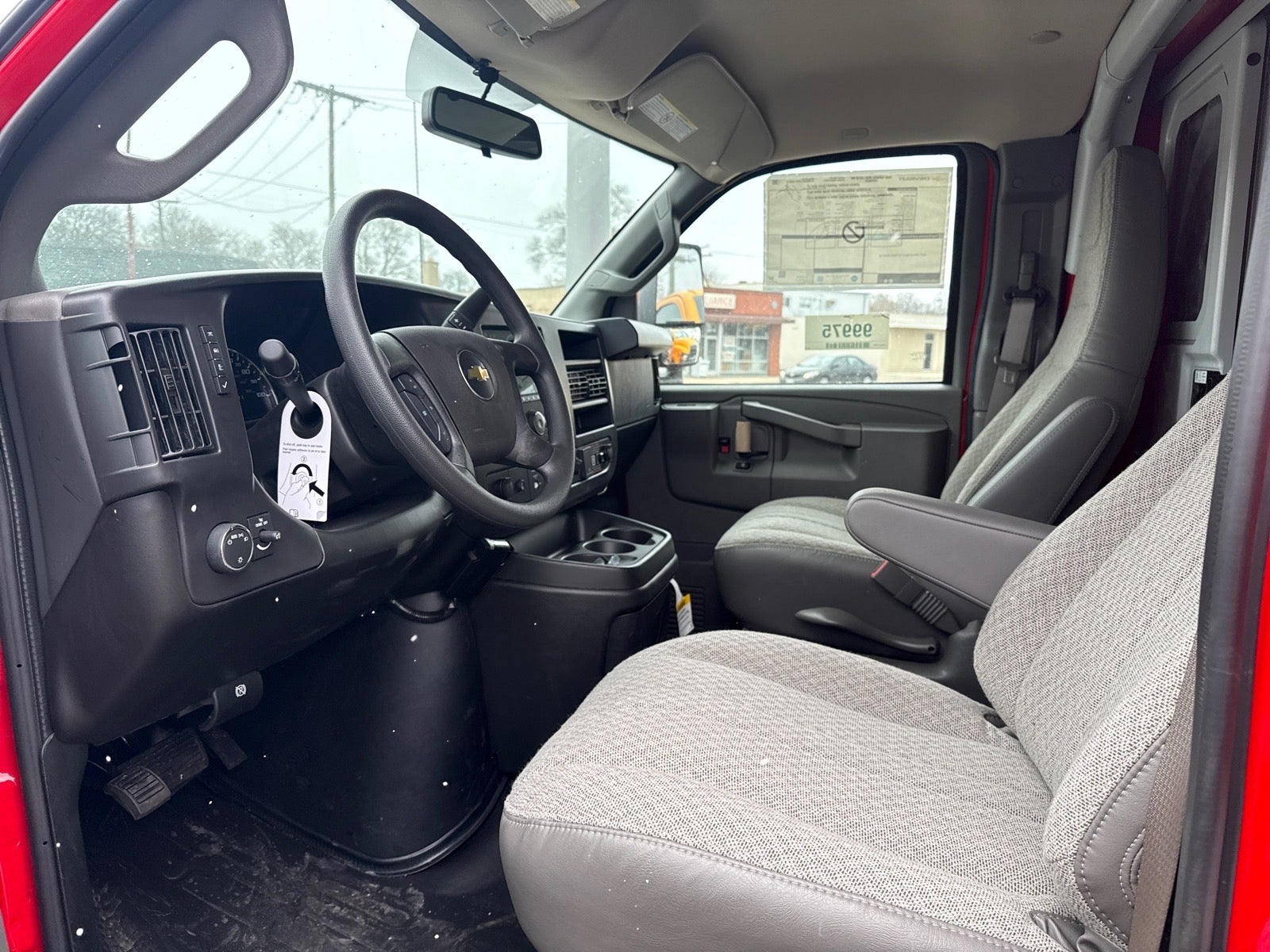 2026 Chevrolet Express Cutaway 3500 1WT