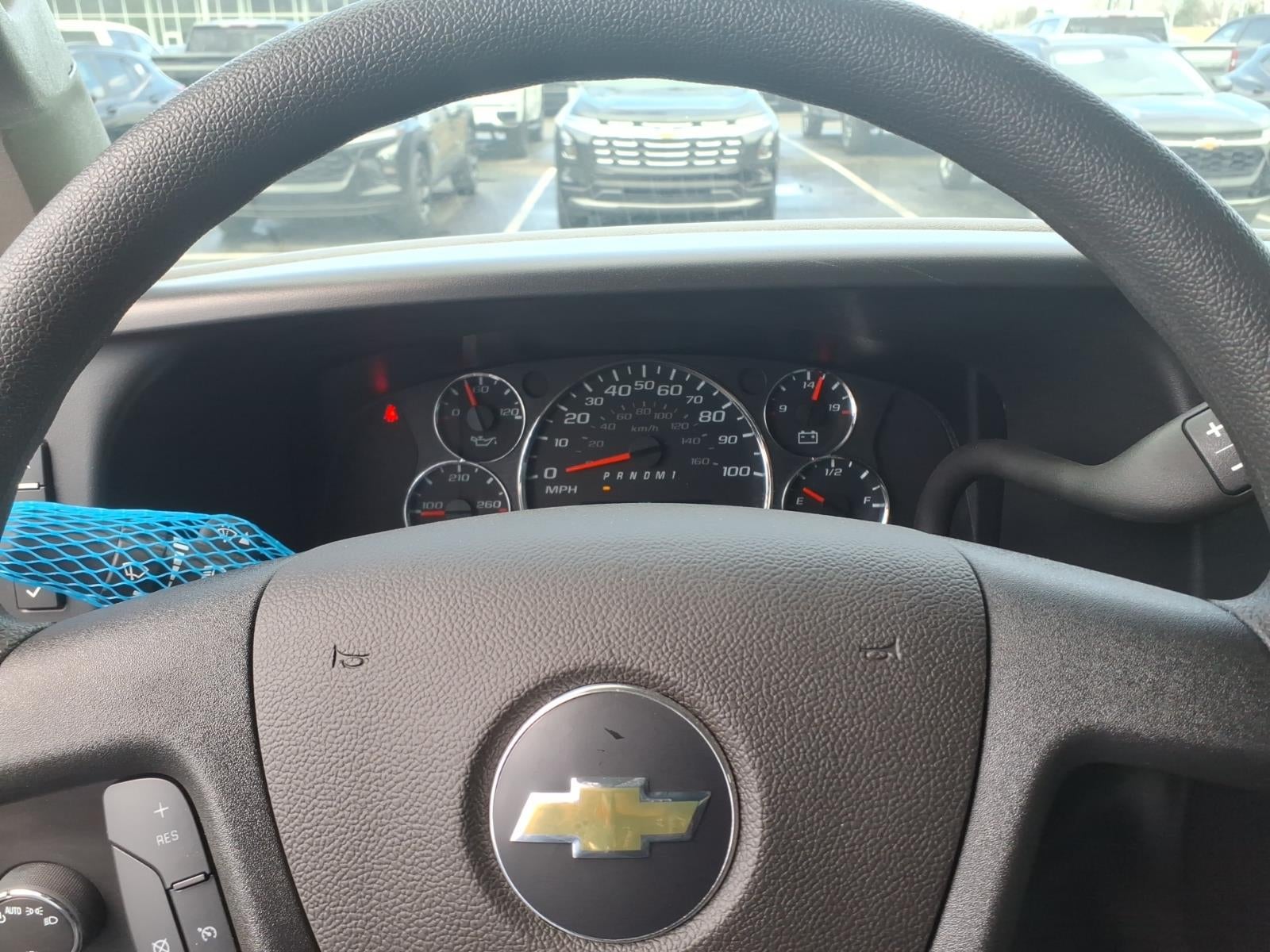 2025 Chevrolet Express Cutaway 3500 1WT