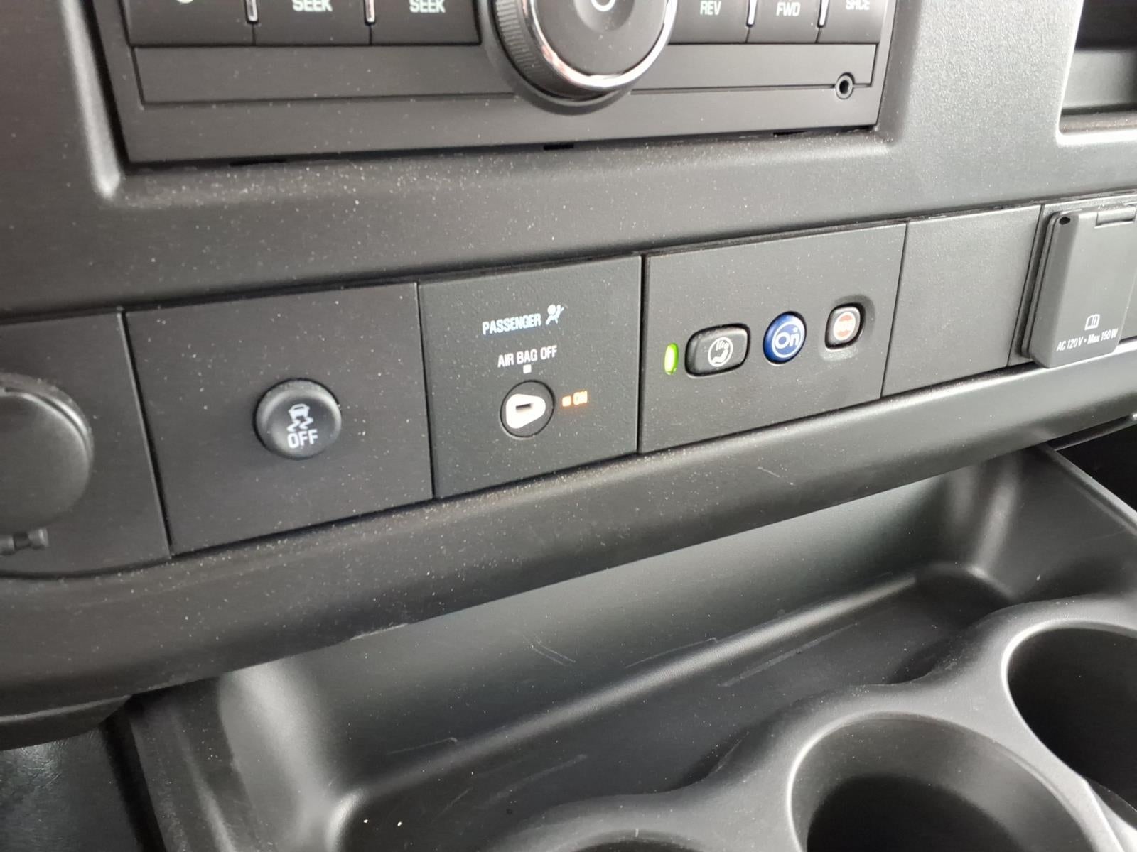 2025 Chevrolet Express Cutaway 3500 1WT