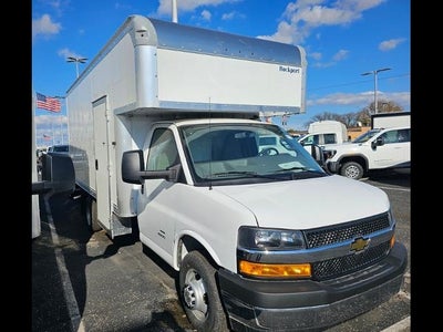 2024 Chevrolet Express Cutaway 4500 2WT