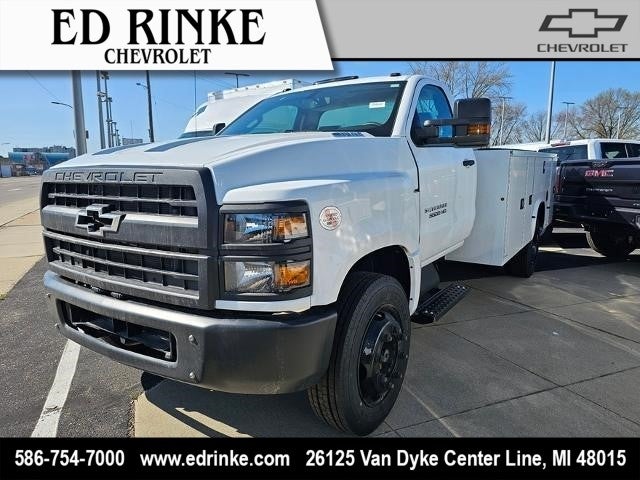2023 Chevrolet Silverado 5500 HD Work Truck