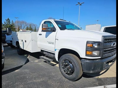 2023 Chevrolet Silverado 5500 HD Work Truck