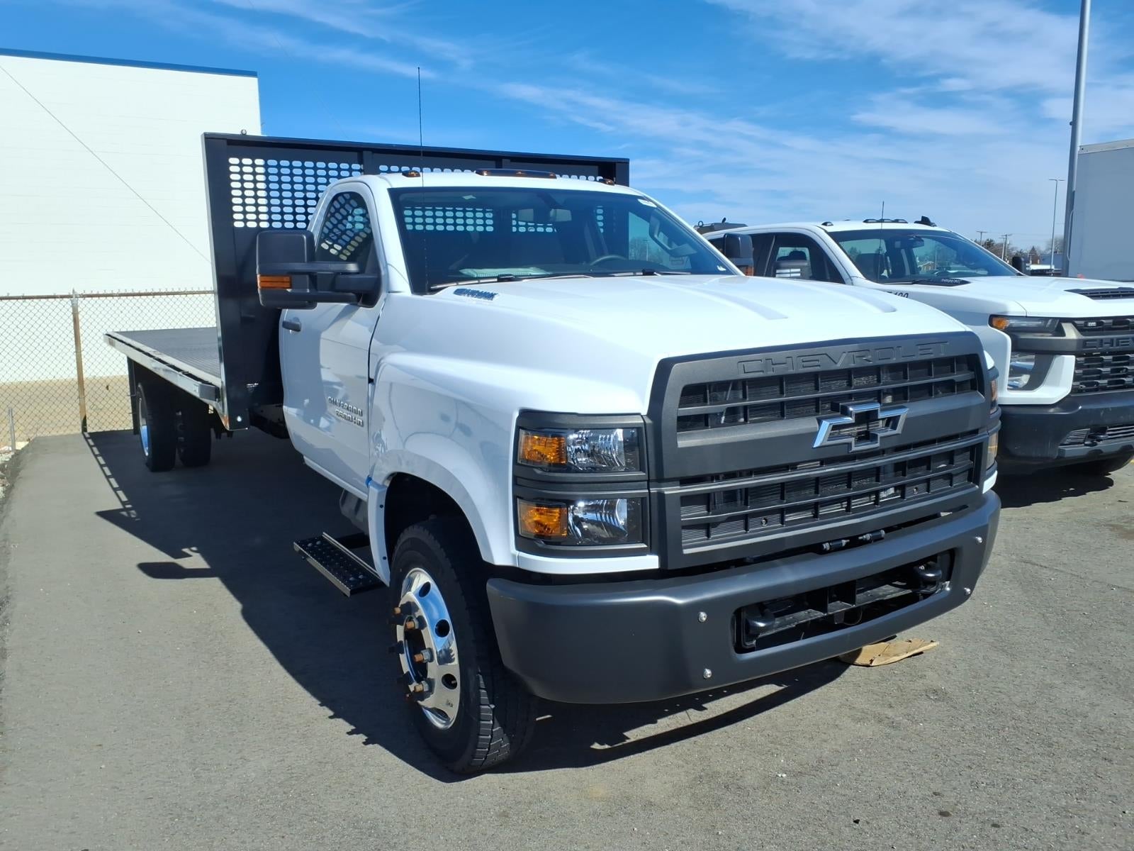 2024 Chevrolet Silverado 6500 HD Work Truck