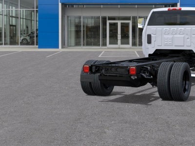 2025 Chevrolet Silverado 6500 HD Work Truck