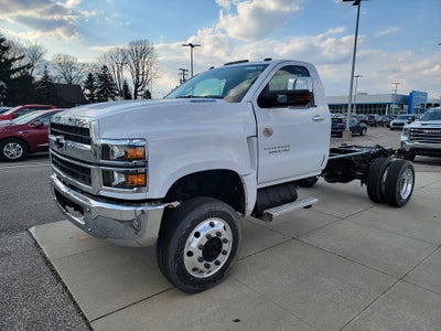 2024 Chevrolet Silverado 6500 HD Work Truck