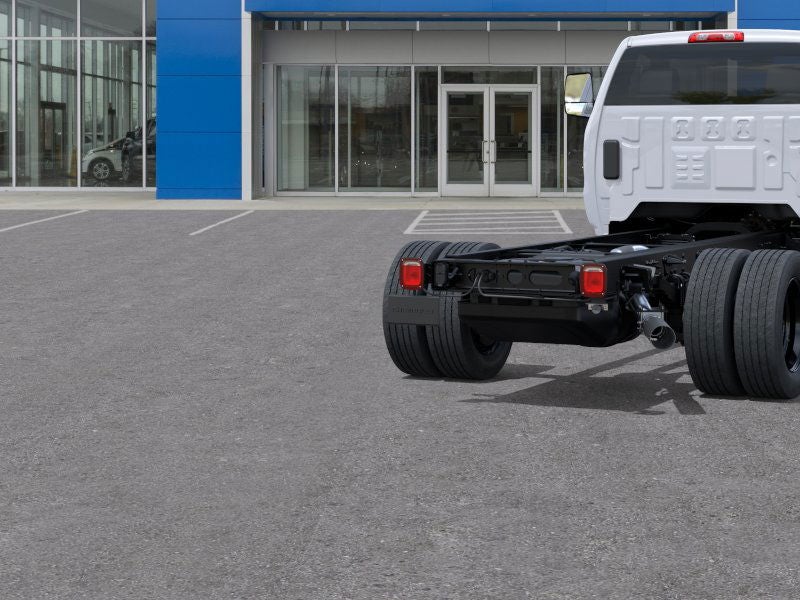 2025 Chevrolet Silverado 6500 HD Work Truck