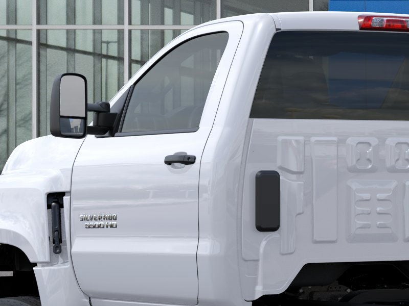 2025 Chevrolet Silverado 5500 HD Work Truck