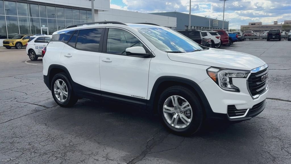 2024 GMC Terrain SLE