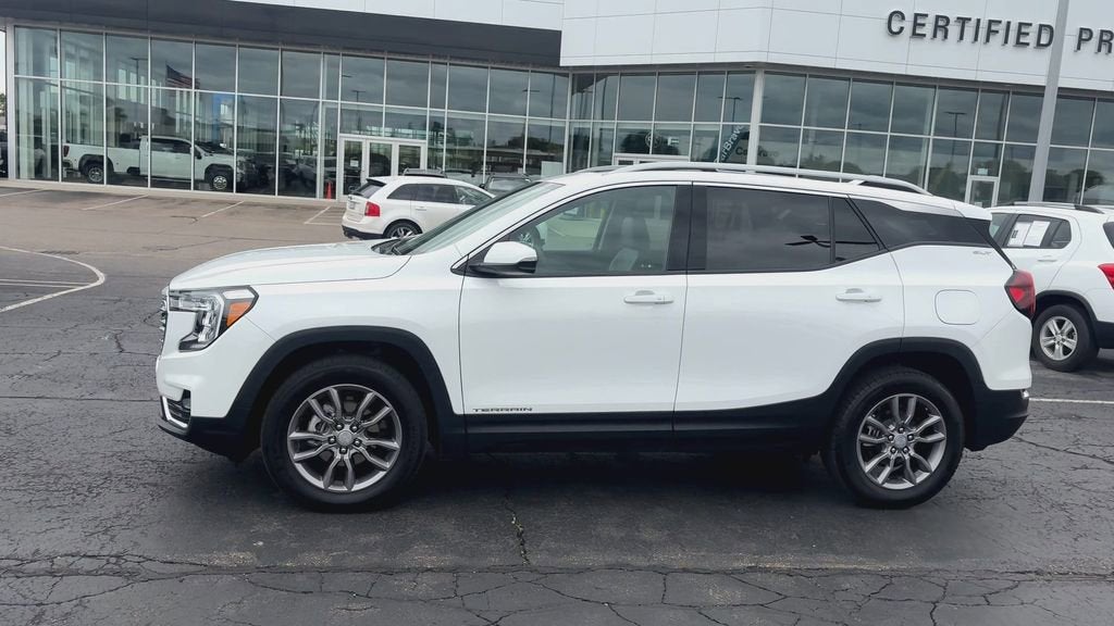 2024 GMC Terrain SLT