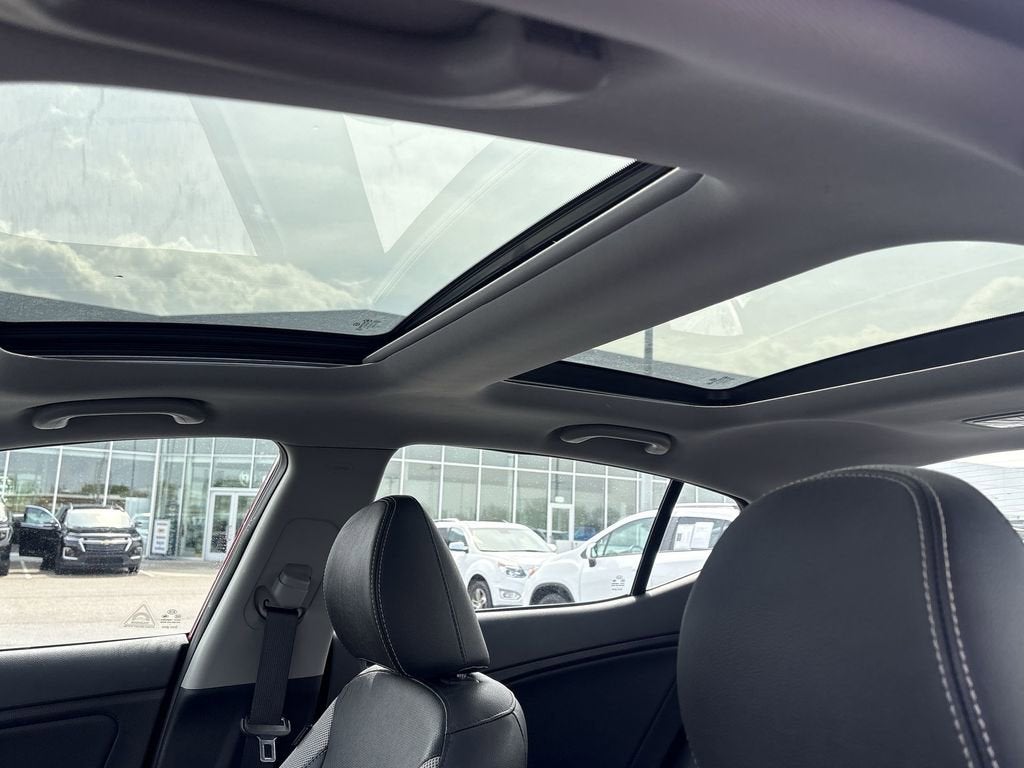 2012 Kia Optima SX
