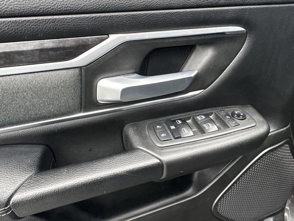 2021 RAM 1500 Big Horn Crew Cab 4x4 6'4" Box