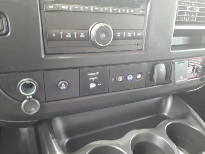 2025 GMC Savana Cutaway 3500 1WT