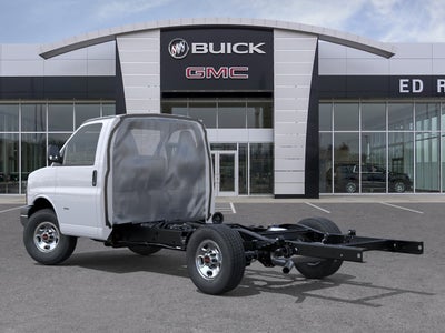 2025 GMC Savana Cutaway 3500 1WT